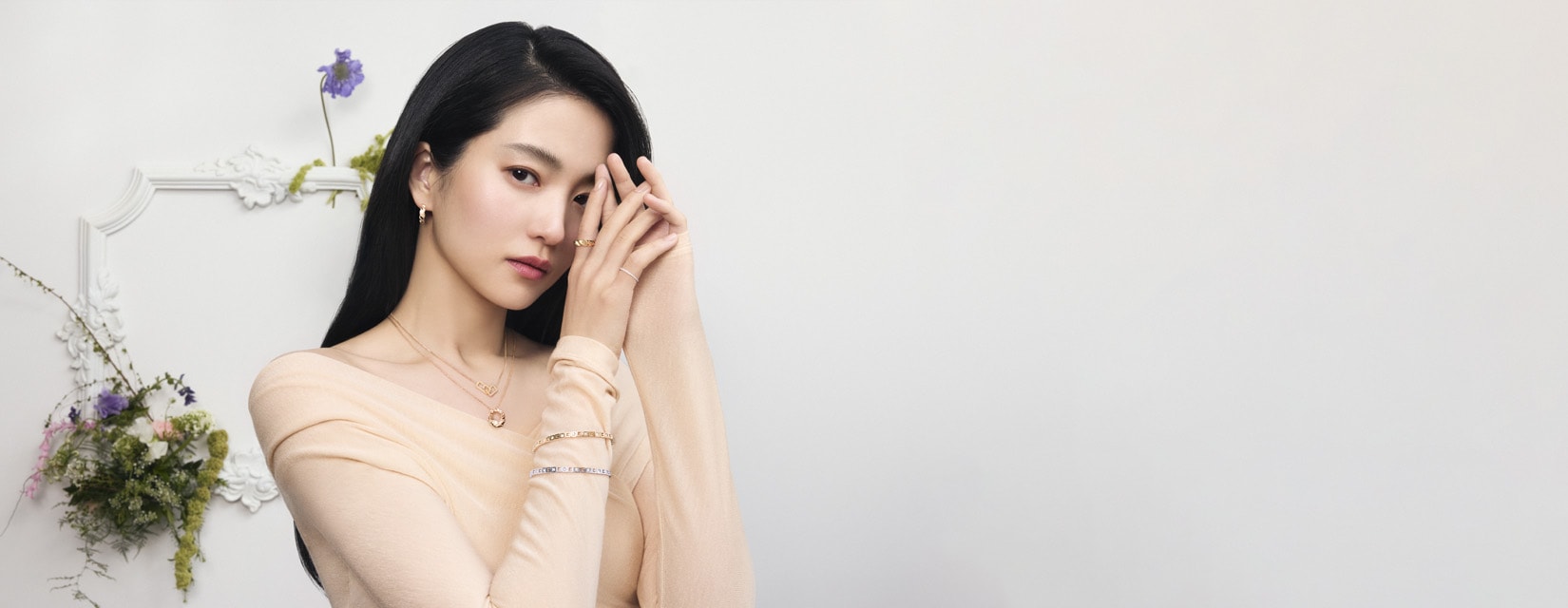 0420~0426	"GOLDEN DEW OUTLETS SPECIAL OFFER"